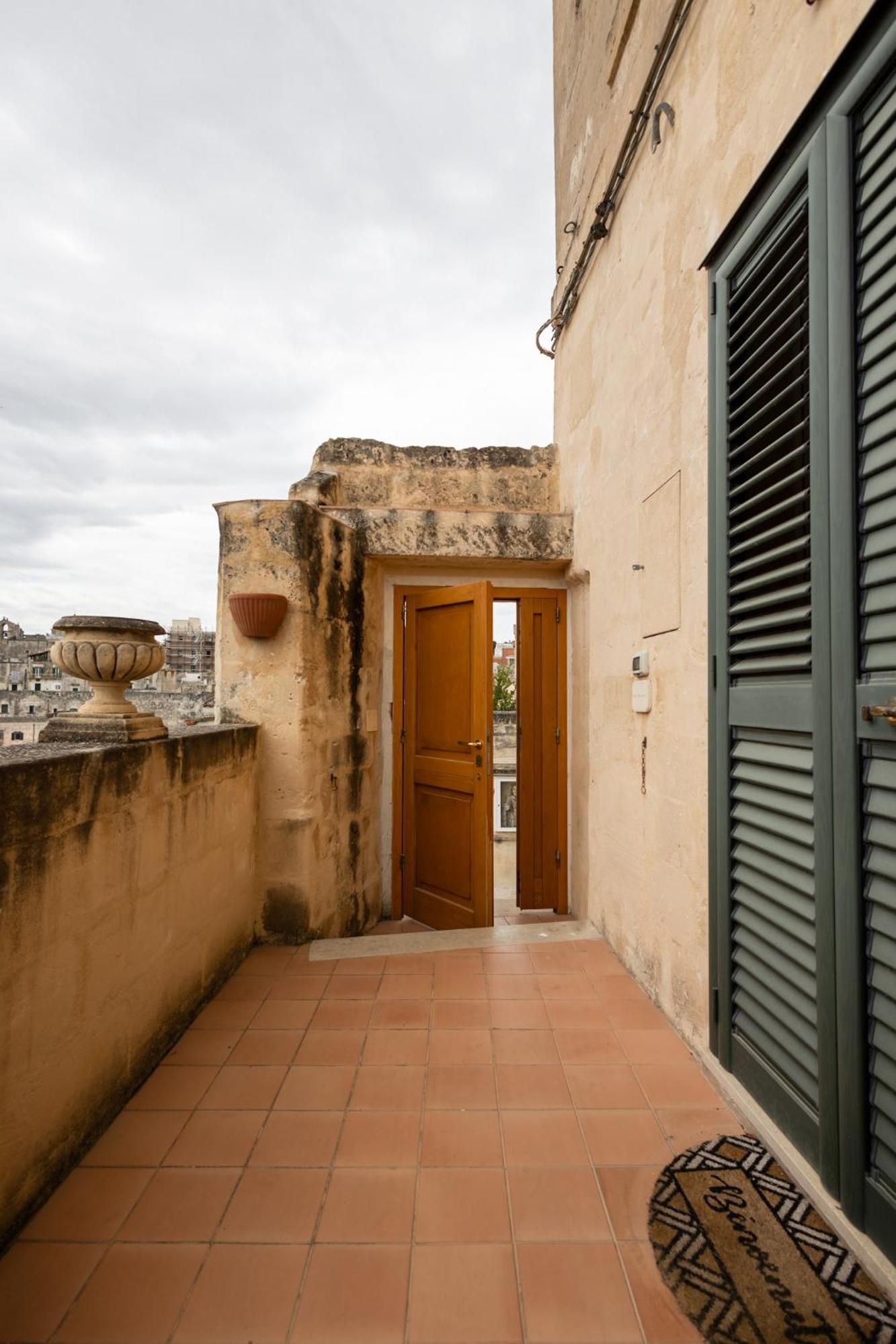 Antica Dimora Storica La Finestra Sul Campanile Villa Matera Exterior photo