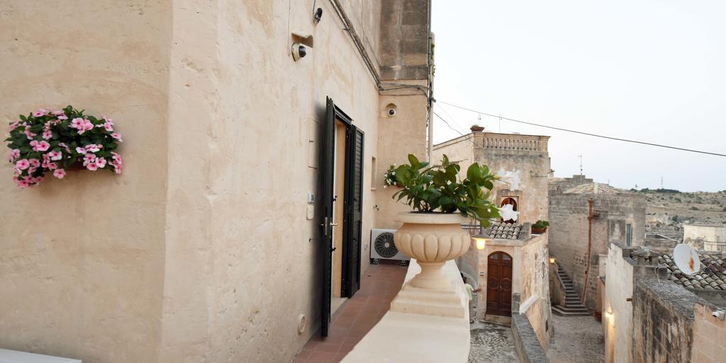 Antica Dimora Storica La Finestra Sul Campanile Villa Matera Exterior photo